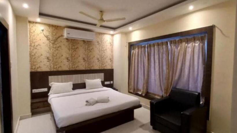 Номер Superior, Home Town Puri Near Temple & Golden Beach  Lift  Wifi With Restaurant Facilities  By Morservices