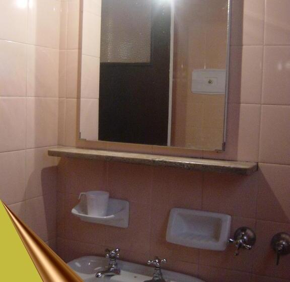 4인용 스탠다드 룸, Emperatriz Hotel Familiar