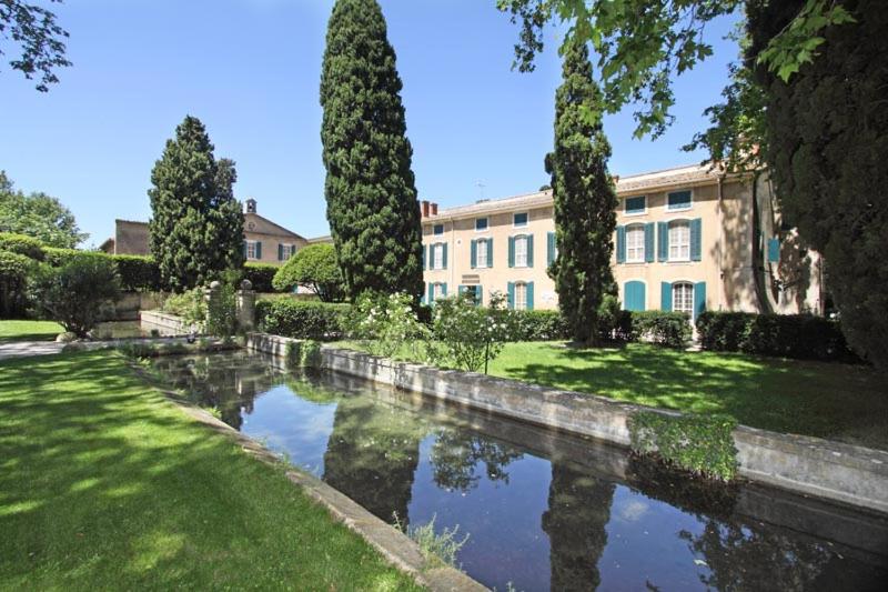 标准三人间, Château De Servanes