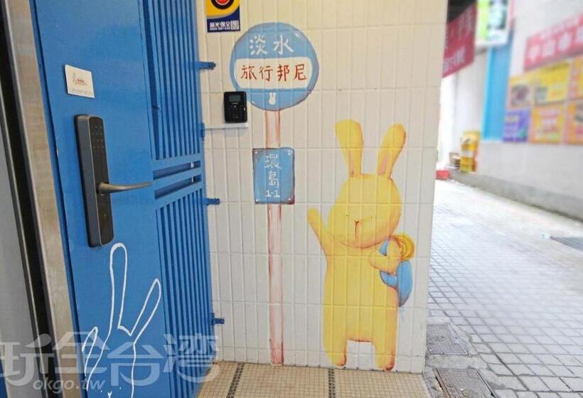 اتاق استاندارد سه نفره, Tourist Bunny Hostel