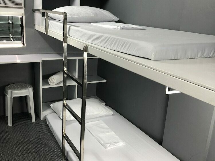 标准间, Ervoruto Hostel Makati