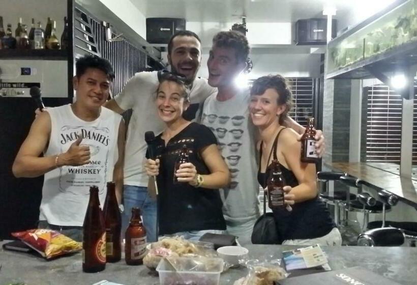 غرفة أساسية, Ervoruto Hostel Makati