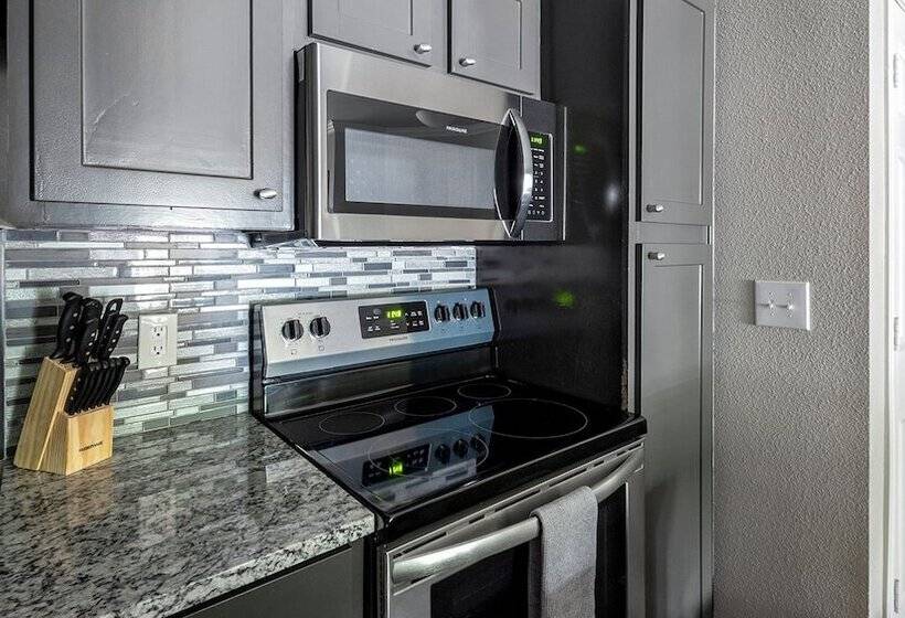 Апартаменты 1 Спальня, Riverpark Apartments By Barsala