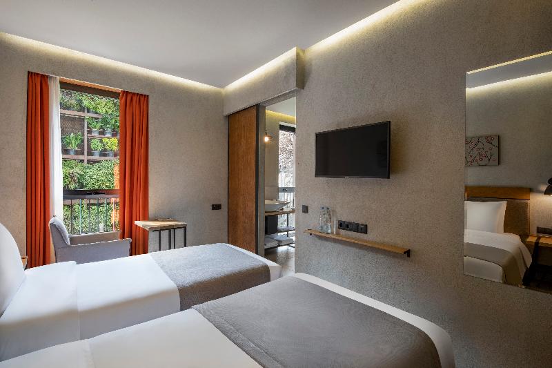 اتاق استاندارد, Iota Hotel Tbilisi