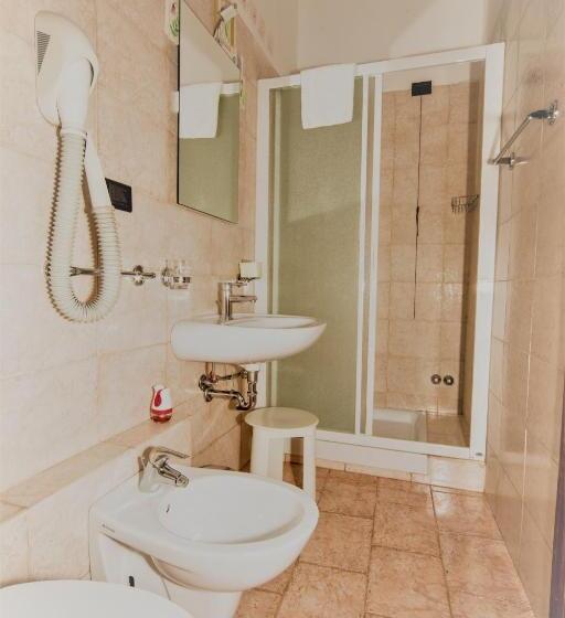 Pokój Trzyosobowy Comfort, Porta Marmorea