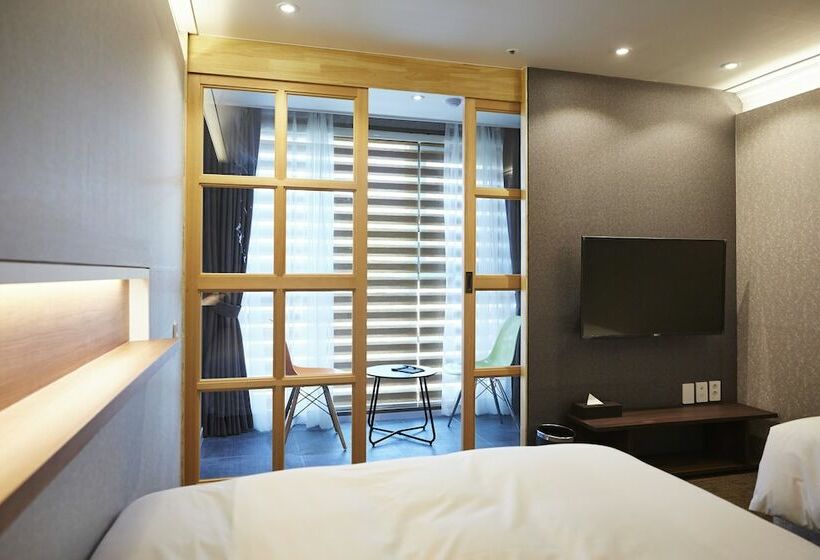 Номер Deluxe, Royal Square Hotel Seoul