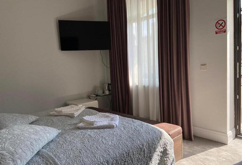 اتاق لوکس, Maisonette Apartments