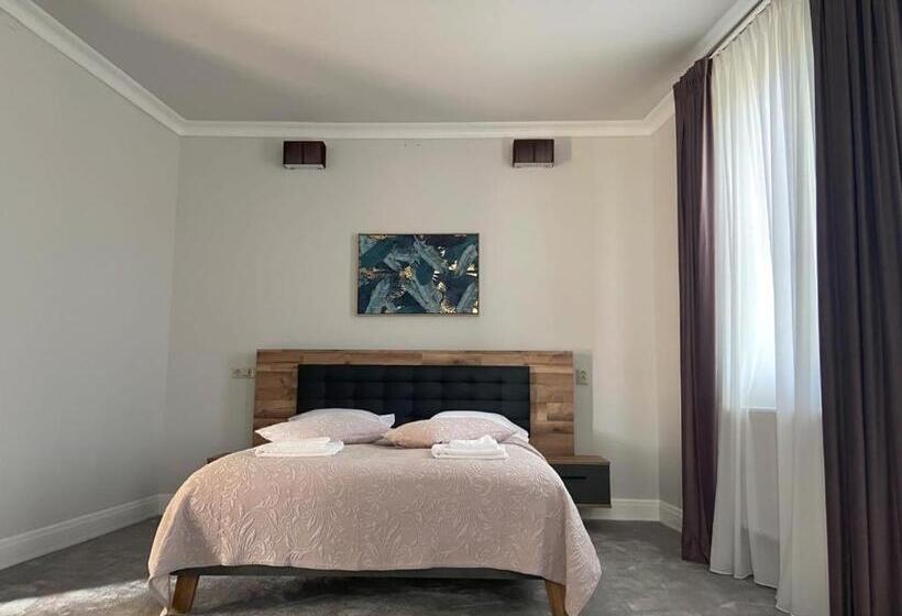 سوییت خانوادگی, Maisonette Apartments