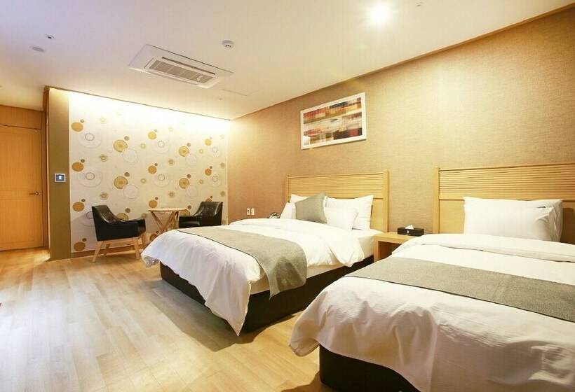 جناح عائلي, Paju Golden Hill