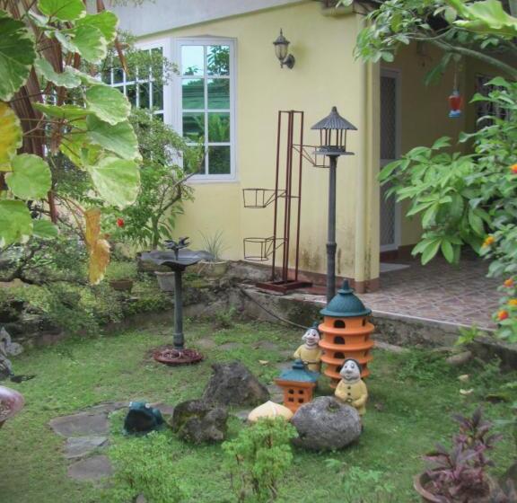 جناح ديلوكس, Villa 301 B&b