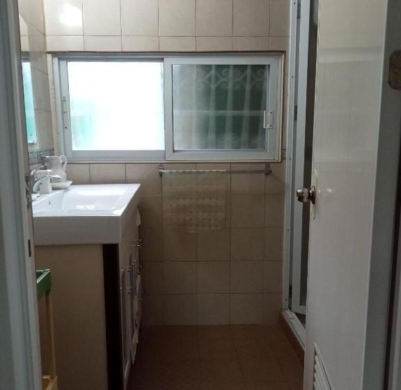 جناح ديلوكس, Villa 301 B&b