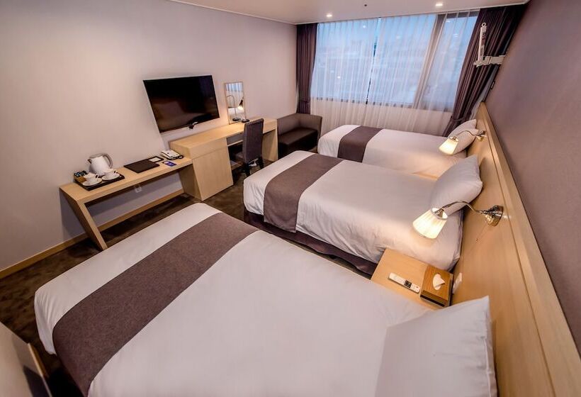 Трехместный Номер Deluxe, Shalom Jeju