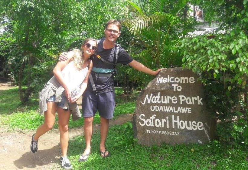 Quarto Familiar, Nature Park Udawalawe