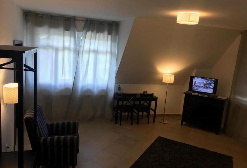 Четырехместный Номер Классик, Ds Hotel Restaurant Gronau