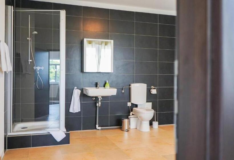 Четырехместный Номер Классик, Ds Hotel Restaurant Gronau