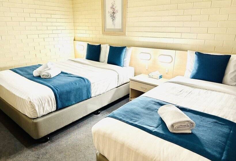Номер Стандарт, Junee Motor Inn
