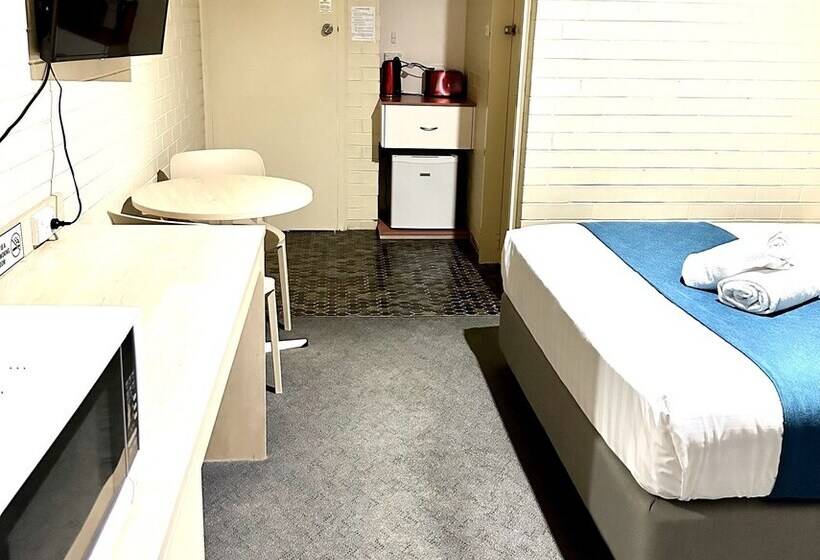Номер Стандарт, Junee Motor Inn