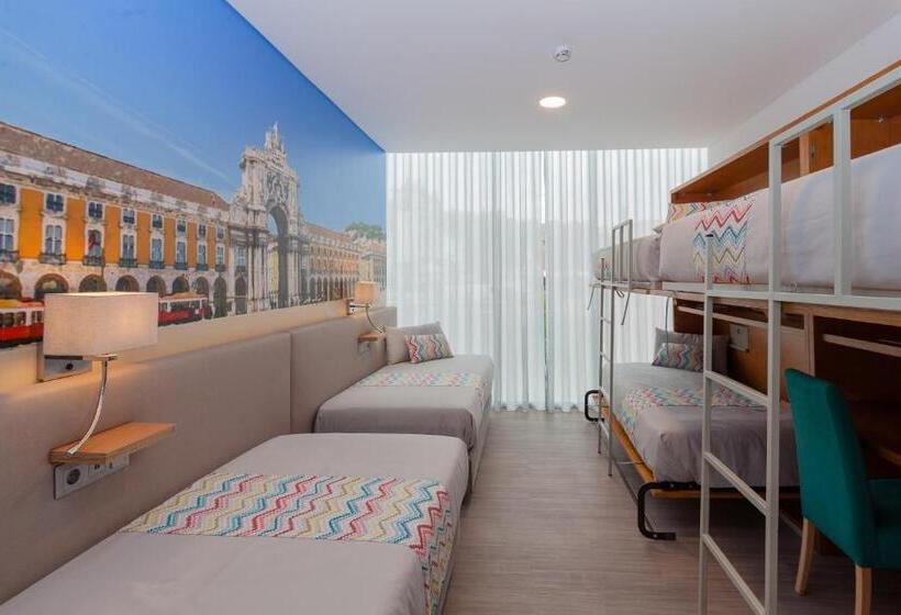 اتاق لوکس با چشم‌انداز, Hostel Da Praça