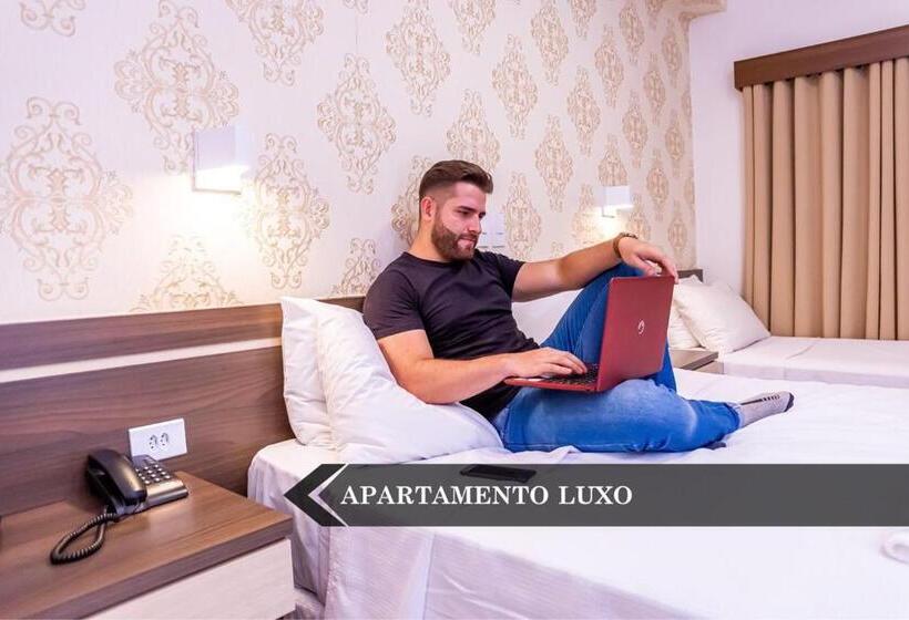 Номер Стандарт Трехместный, Ellus