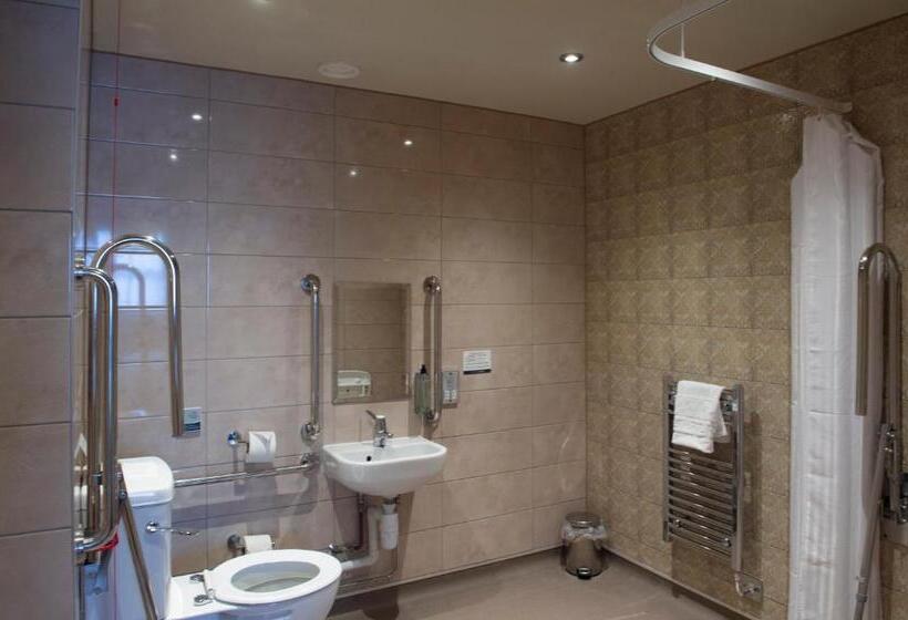 Номер Стандарт Адаптированный для Инвалидов, Sandford House Hotel Wetherspoon