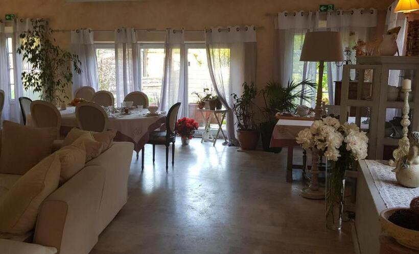 Номер Deluxe, Le Jardin De Saint Jean