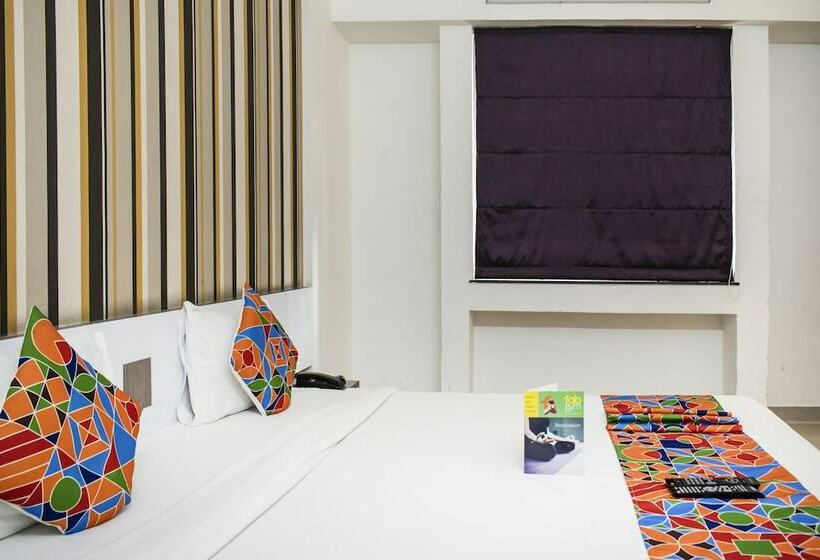 Номер Deluxe, Fabhotel Brook Elan Viman Nagar