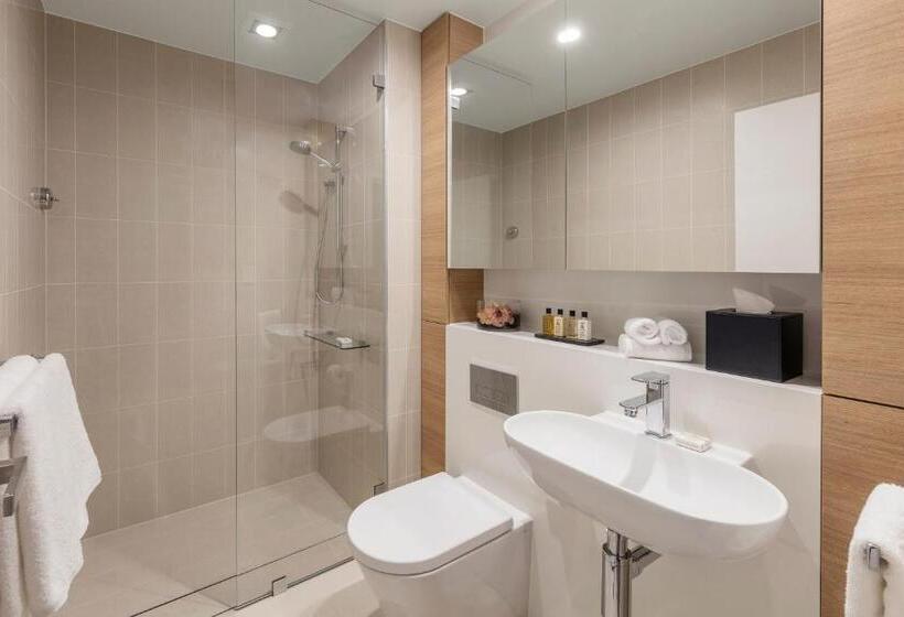 디럭스 스위트, Skye Hotel Suites Parramatta