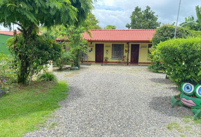 Quarto Quádruplo Estandar, Cabinas Bahía Uvita   Marino Ballena National Park Lodge