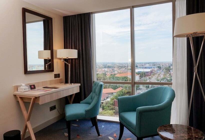 带大床的豪华间, Louis Kienne Hotel Pandanaran