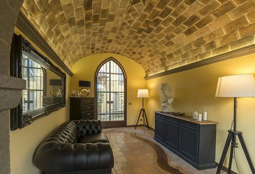 سوییت لوکس, Relais Santa Caterina