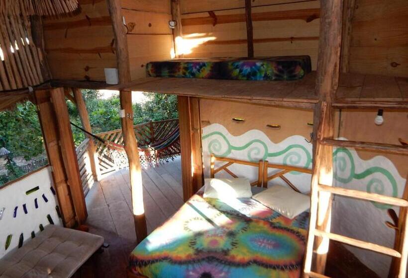 Номер Стандарт Боковой Вид на Море, Raízes Eco Hostel