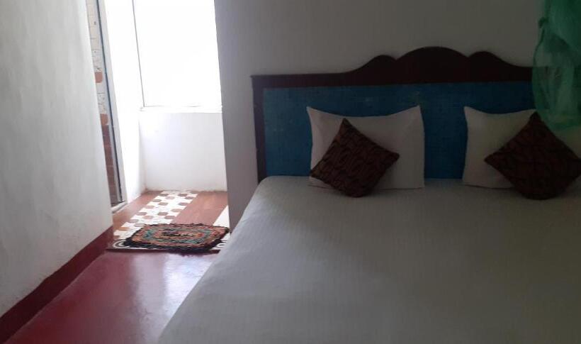 اتاق اکونومی, Nilaveli Beach Rooms