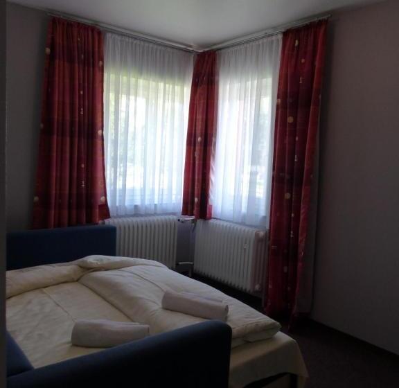 Quarto Triplo Estandar, Eifelsteig