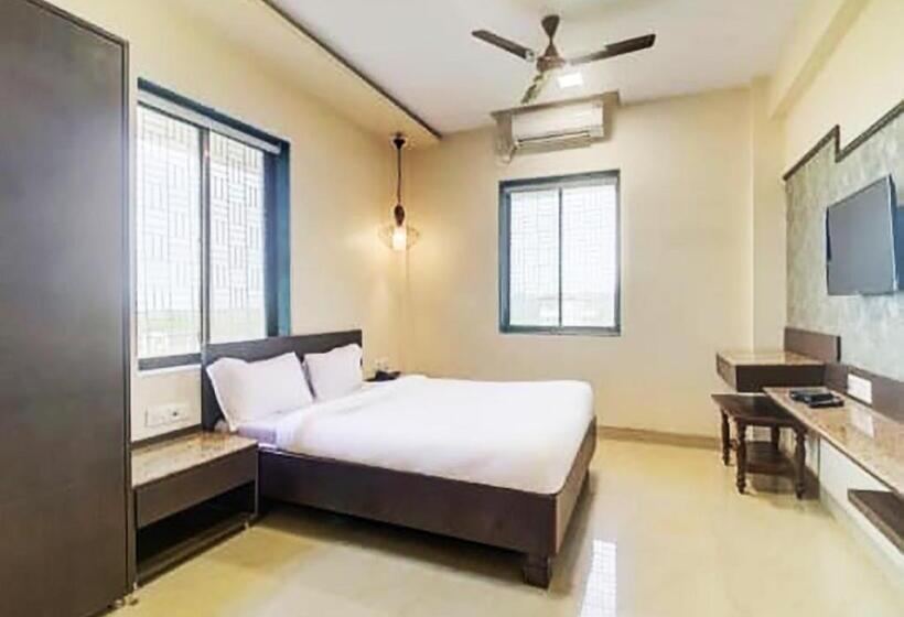 スーペリアールーム, New Elite Inn   Near Midc Turbhe Navi Mumbai