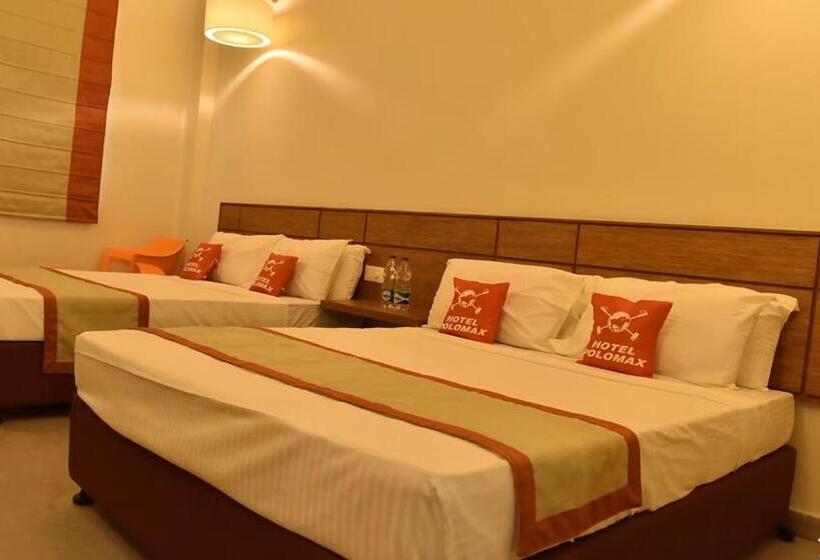غرفة ديلوكس رباعية, Max Hotels Jabalpur