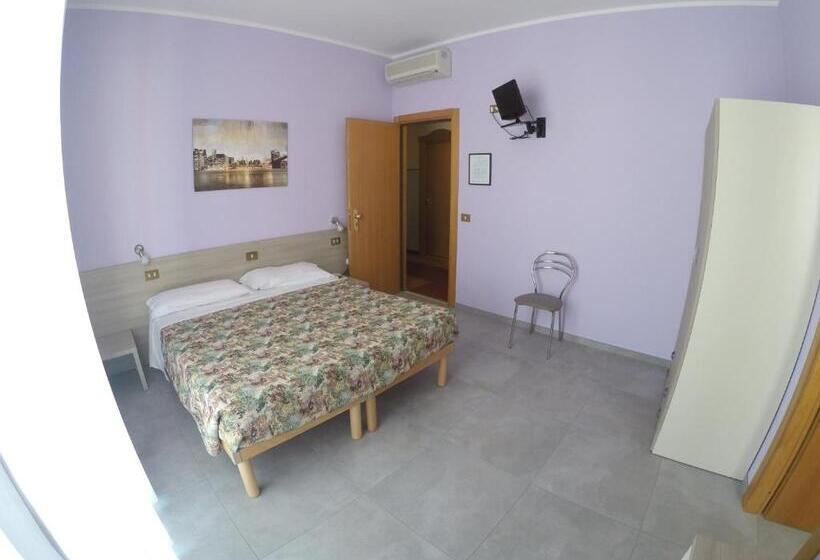 Номер Deluxe, Albergo Esperia