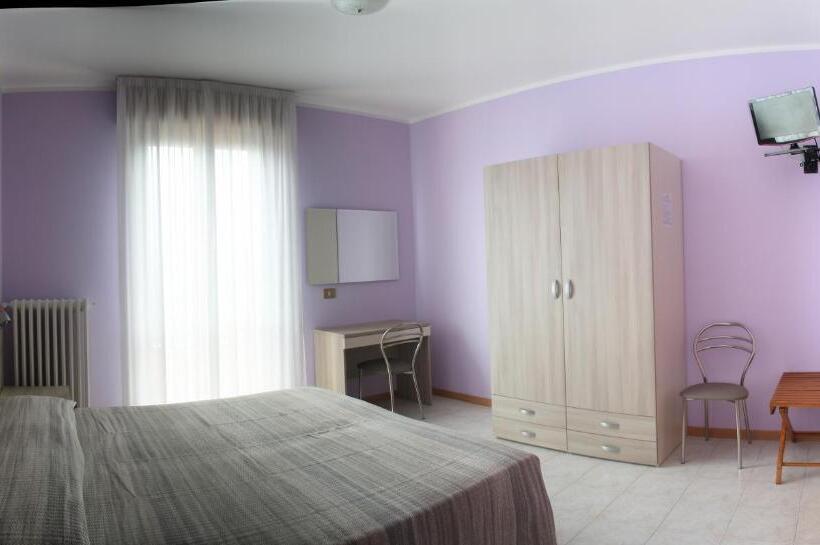 Номер Deluxe, Albergo Esperia