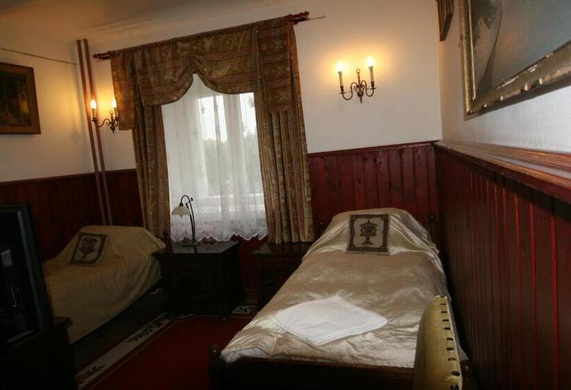اتاق استاندارد, Cantervilla Castle