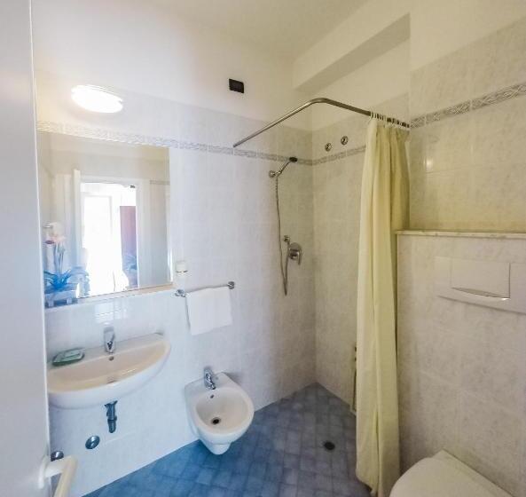 Четырехместный Номер Стандарт, Trianon