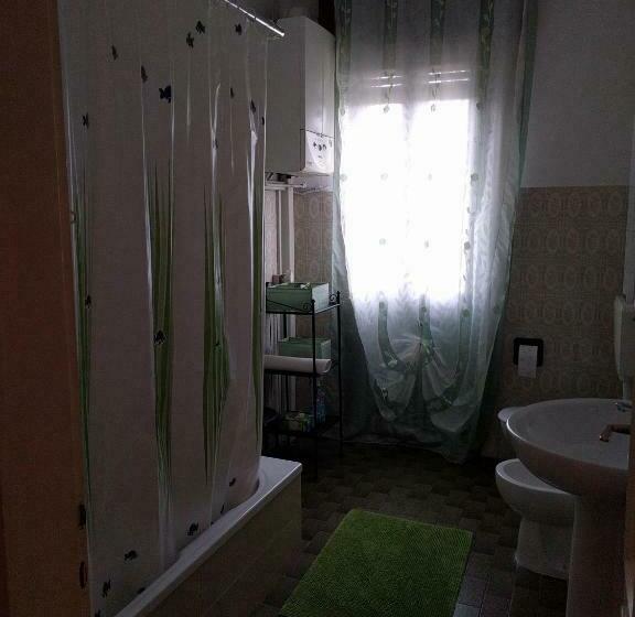带共用浴室的标准房间, B&b La Luce   Casa Di Ale