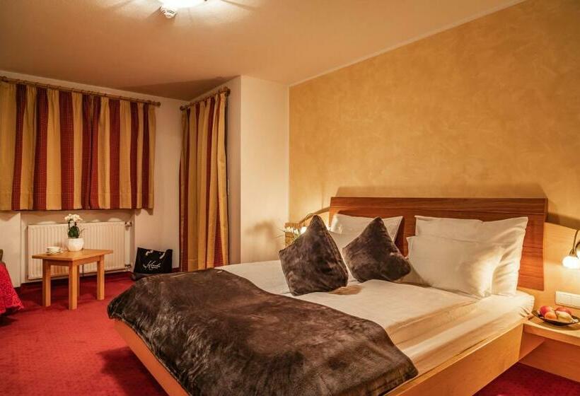 Номер Стандарт с Балконом, Boutique Hotel Kircher
