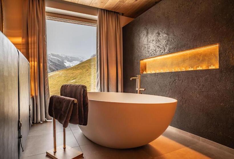 Люкс Deluxe Вид на Горы, Boutique Hotel Kircher