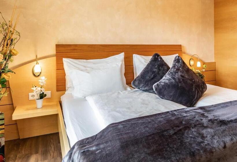 Семейный Номер, Boutique Hotel Kircher