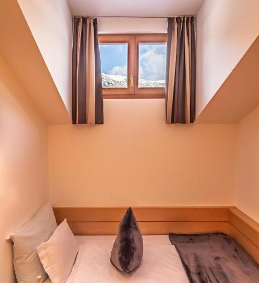 Семейный Номер, Boutique Hotel Kircher