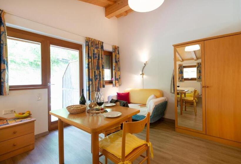 Comfort studio with terrace, B & B Apartments Ortlerblick
