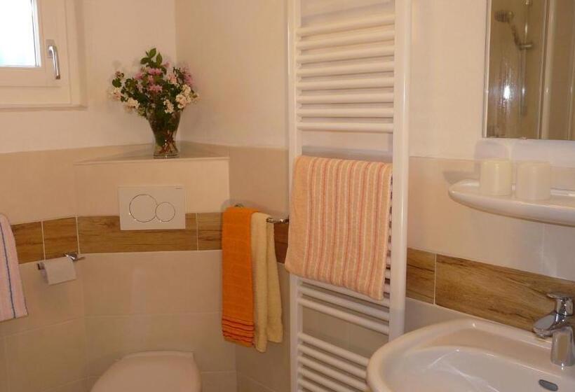 Трехместный Номер Стандарт с Видом, B & B Apartments Ortlerblick