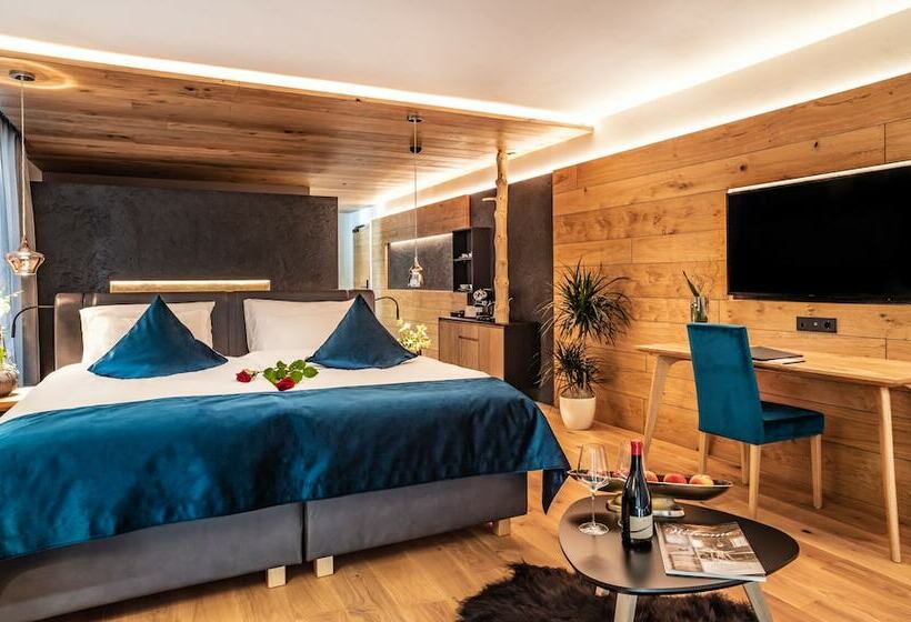 可观山景的豪华套房, Boutique Hotel Kircher