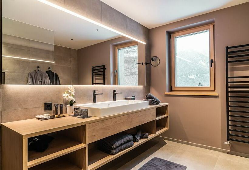可观山景的豪华套房, Boutique Hotel Kircher