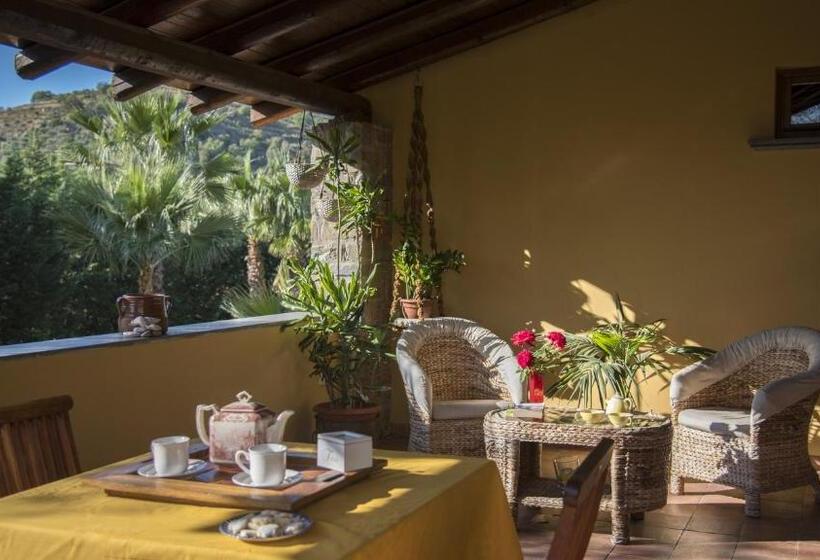 Трехместный Superior Вид на Море, Villa Tresino B&b