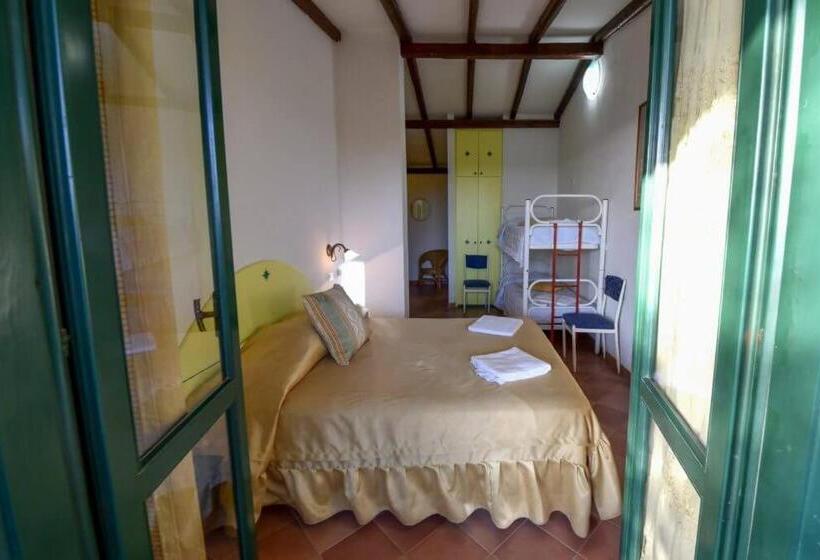 Семейный Номер Вид на Сад, Club Torre Capovento